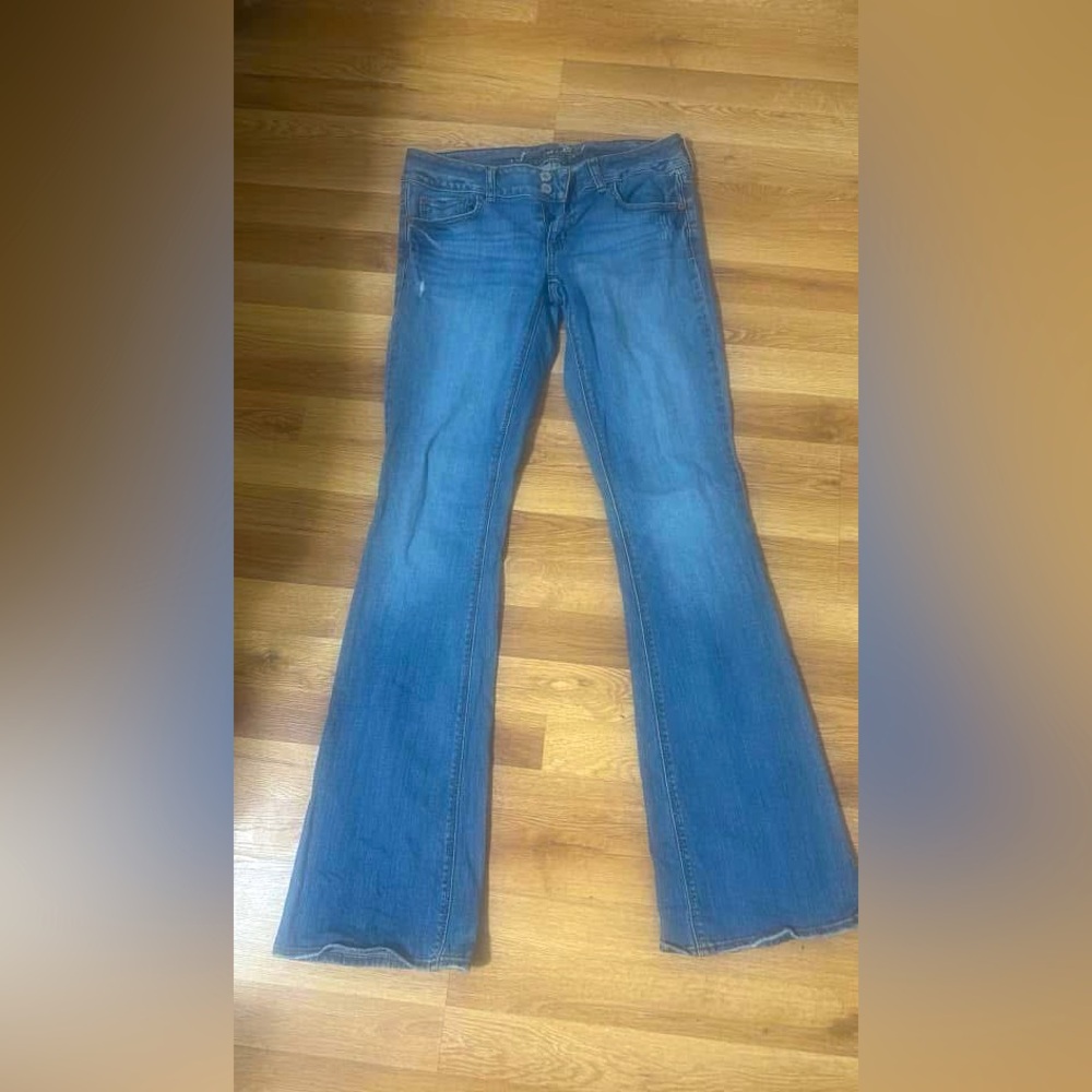 Women’s American Eagle Stretch Artist Flare Jeans